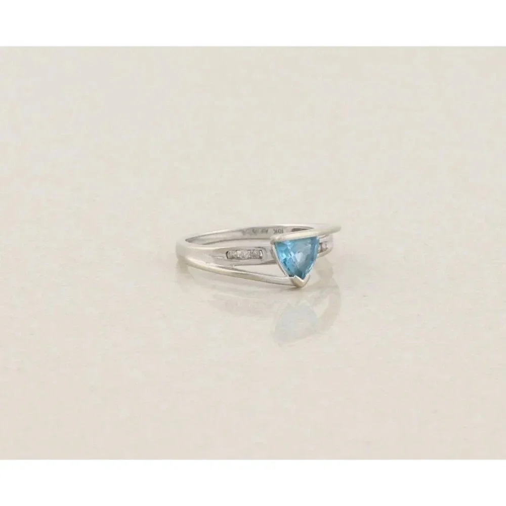 10k White Gold Natural Blue Topaz & Diamond Ring Size 7 1/4 - Picture 8 of 9